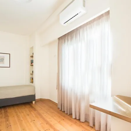 別荘 Antigoni's Seaside Lodge, A Retreat!