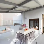 Antigoni's Seaside Lodge, A Retreat! Feriehus